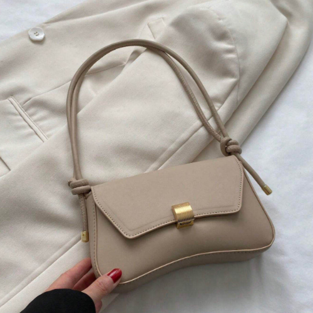 Vintage Flap Bag – Timeless Elegance