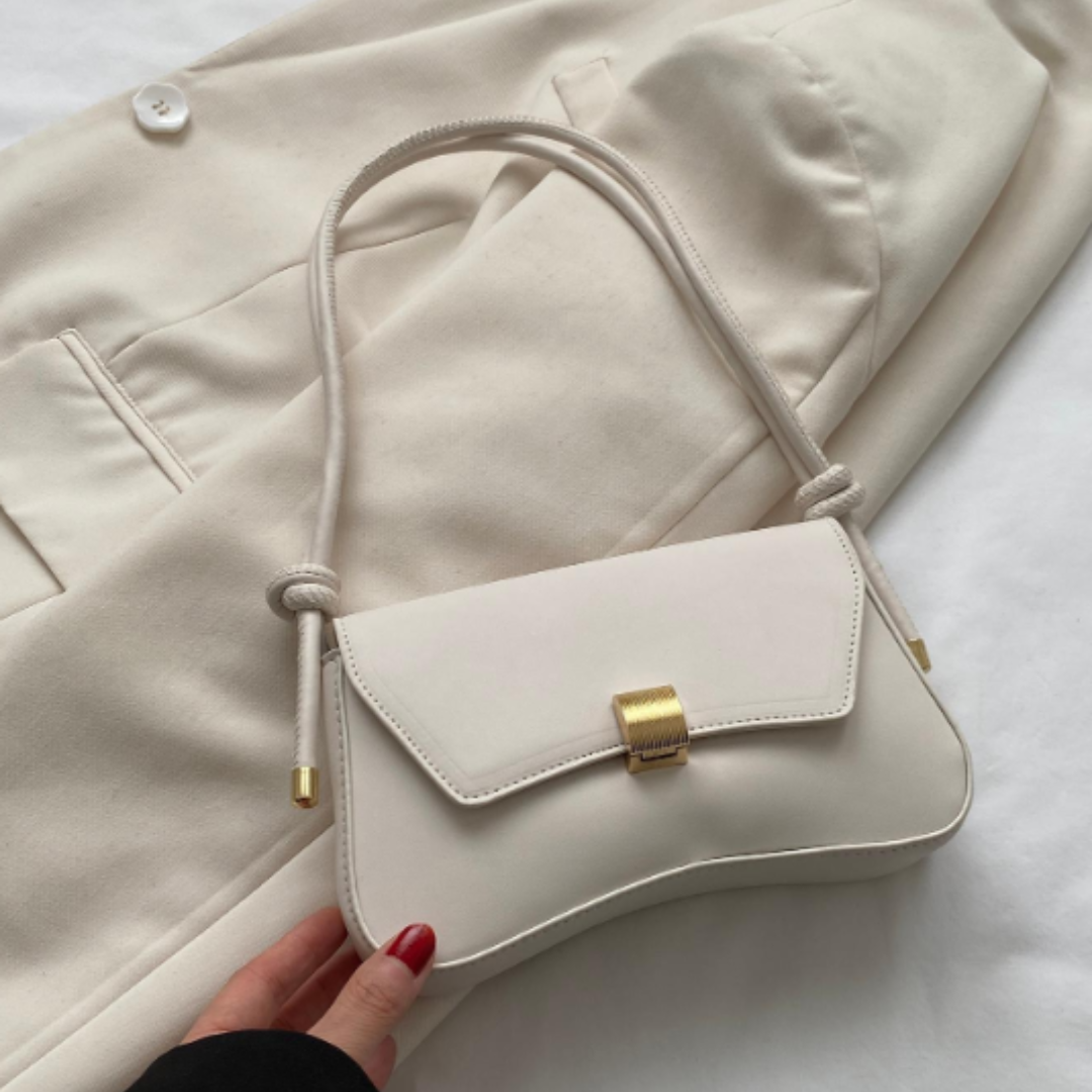 Vintage Flap Bag – Timeless Elegance