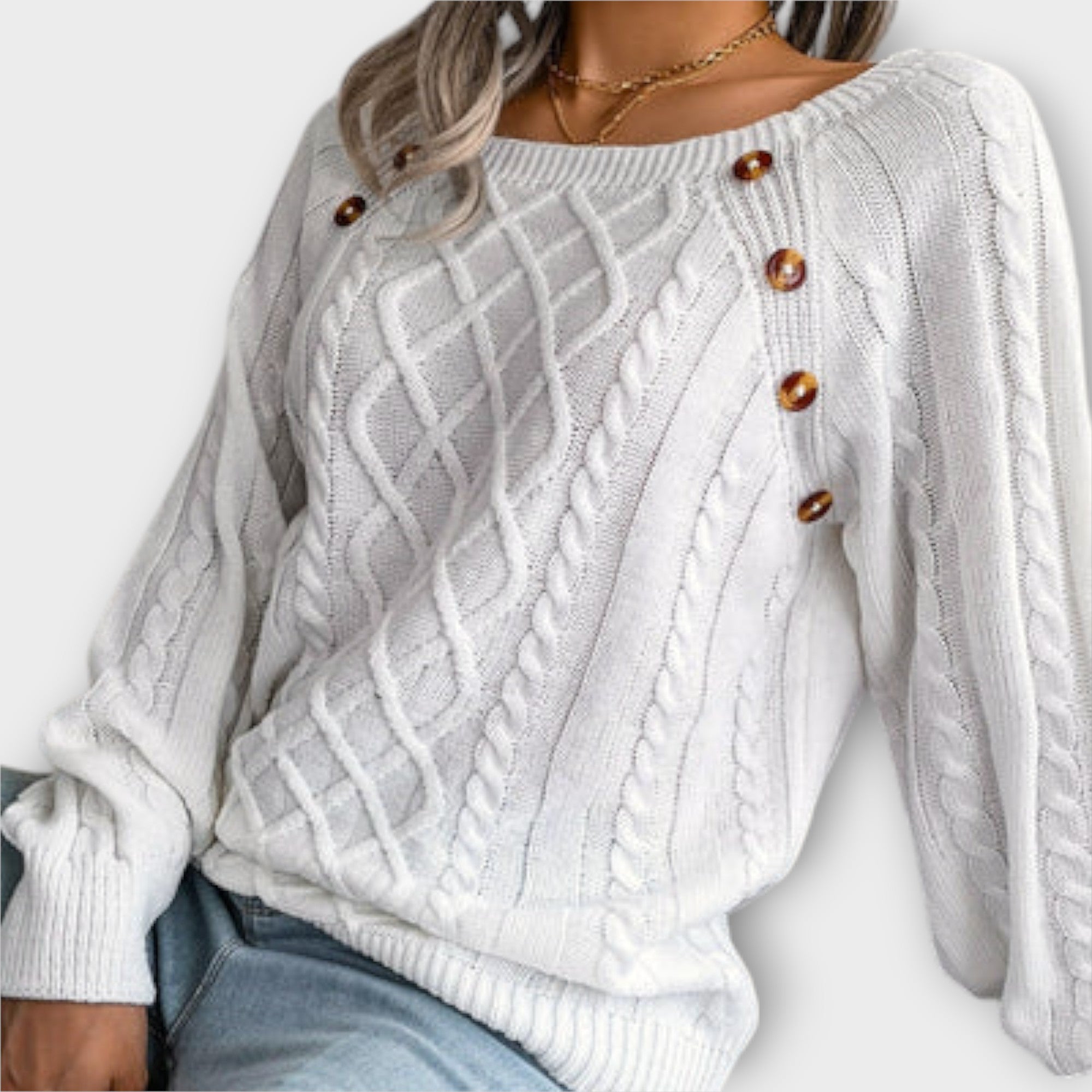 Malia - Knitted Sweater with Buttons